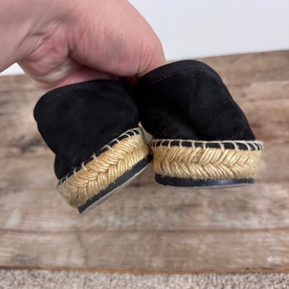 Stuart Weitzman 9M Black Suede Flat Espadrille Shoes - Picture 2 of 11